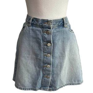 Victoria's Secret LondonJean Front Buttons Light Wash Mini Skirt - size …